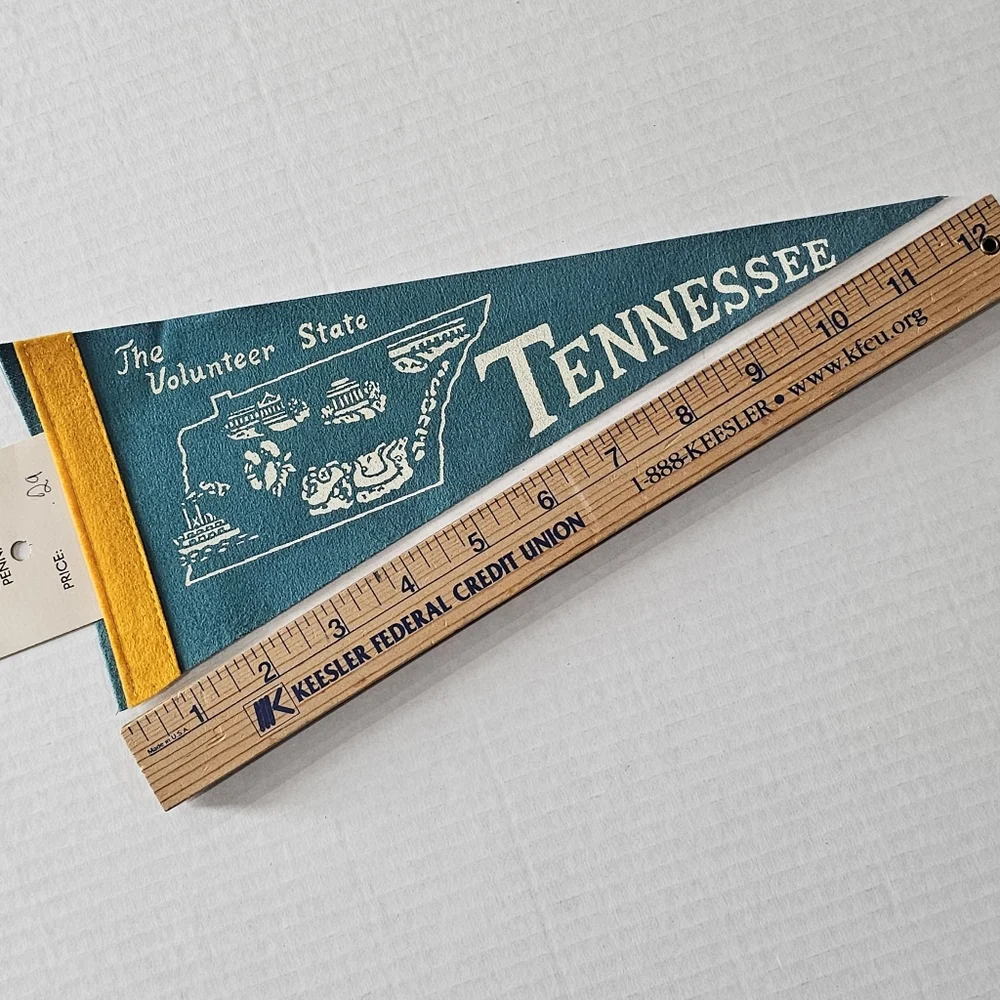1950’s Tennessee Souvenir Felt Pennant Volunteer State Original Tag 👀